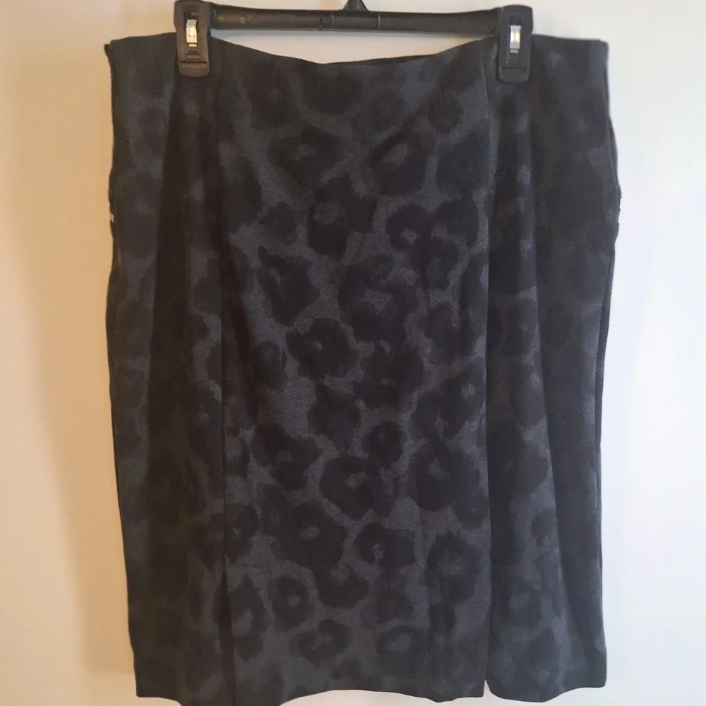Michael Kors Black and Gray Animal Print Pencil Skirt